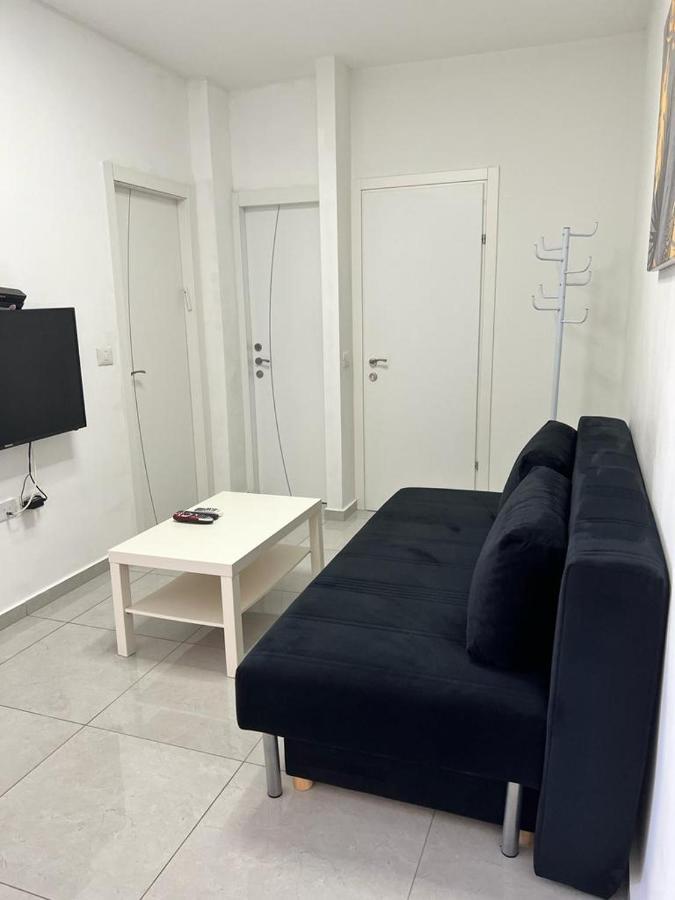 Apartments4You Maya 巴特亚姆 外观 照片